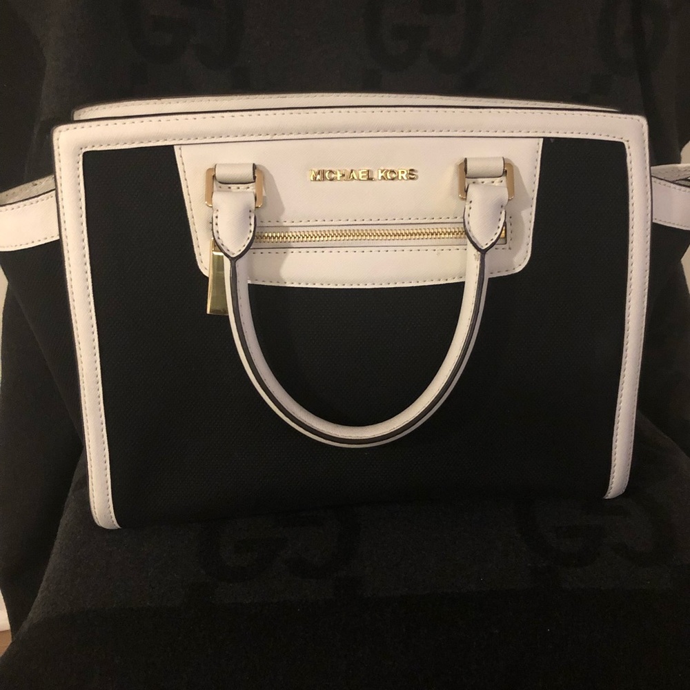 Authentic Michael Kors Handbag - image 1